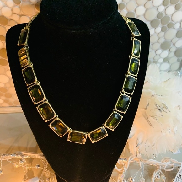 Lia Sophia Jewelry - Lia Sophia Vintage bronze Necklace w green stones